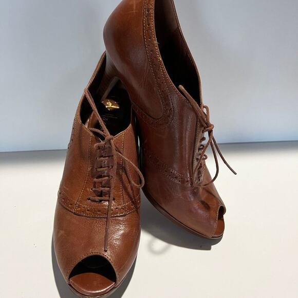 COLE HAAN size 7 1/2 B women’s, open toe leather pump - Picture 4 of 12